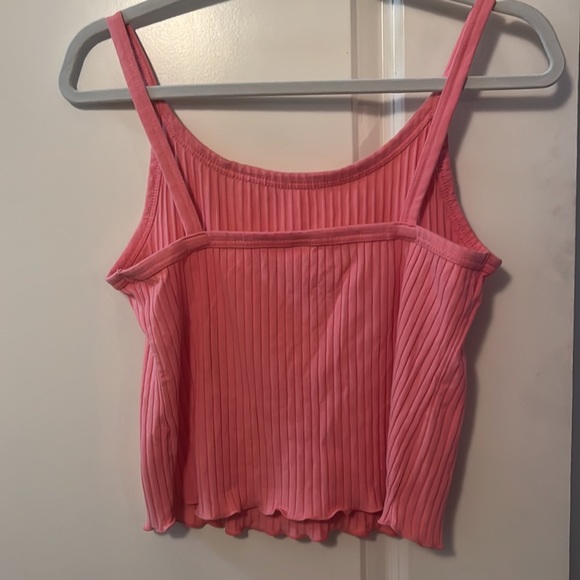 Old Navy Crop Tank - Picture 6 of 6